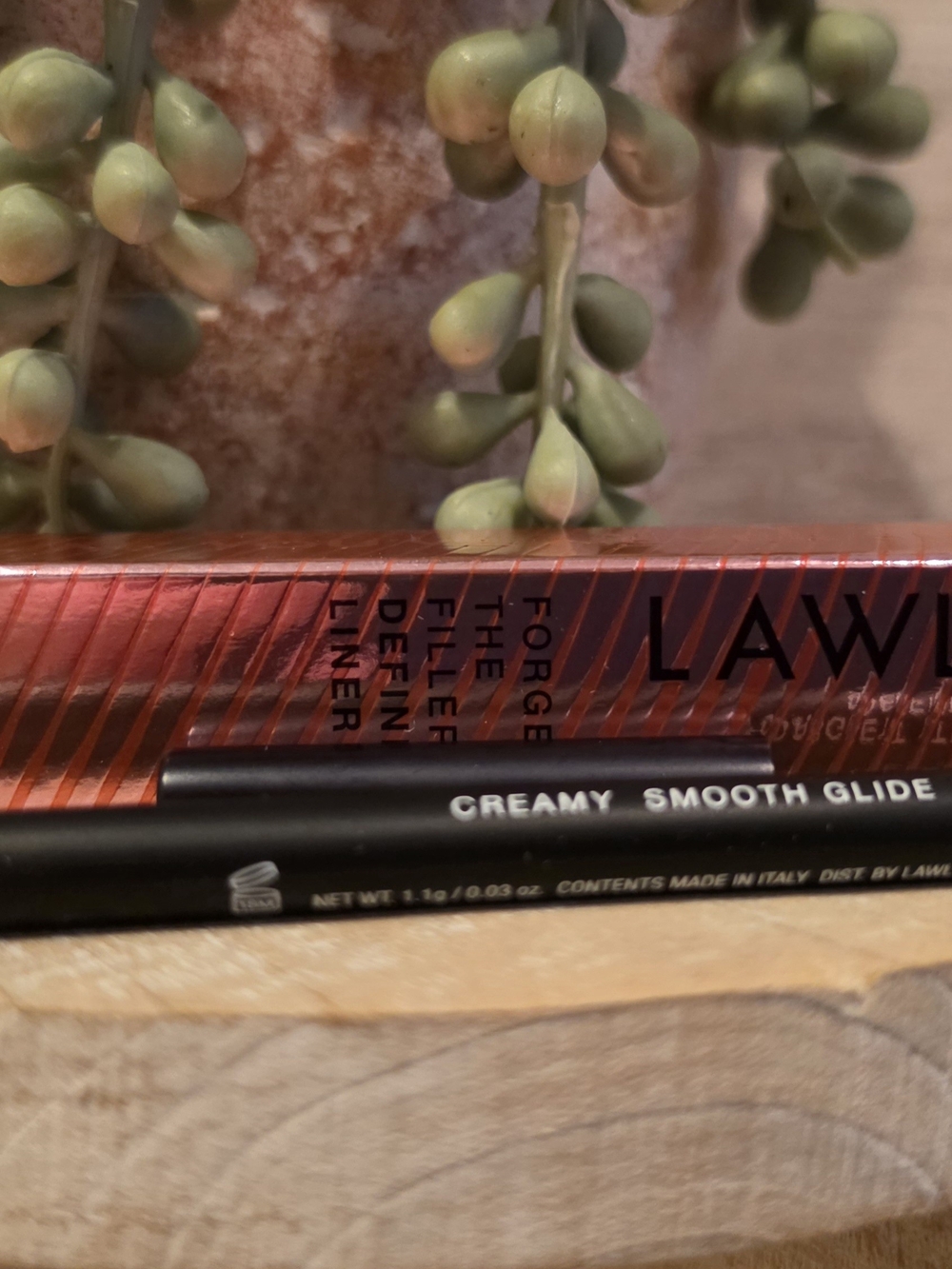 LAWLESS Forget The Filler Lipliner True Love